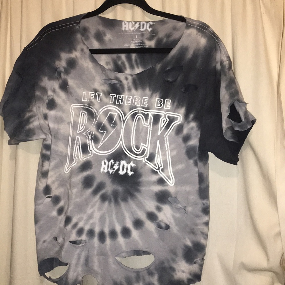 AC⚡️DC Destructed band tee